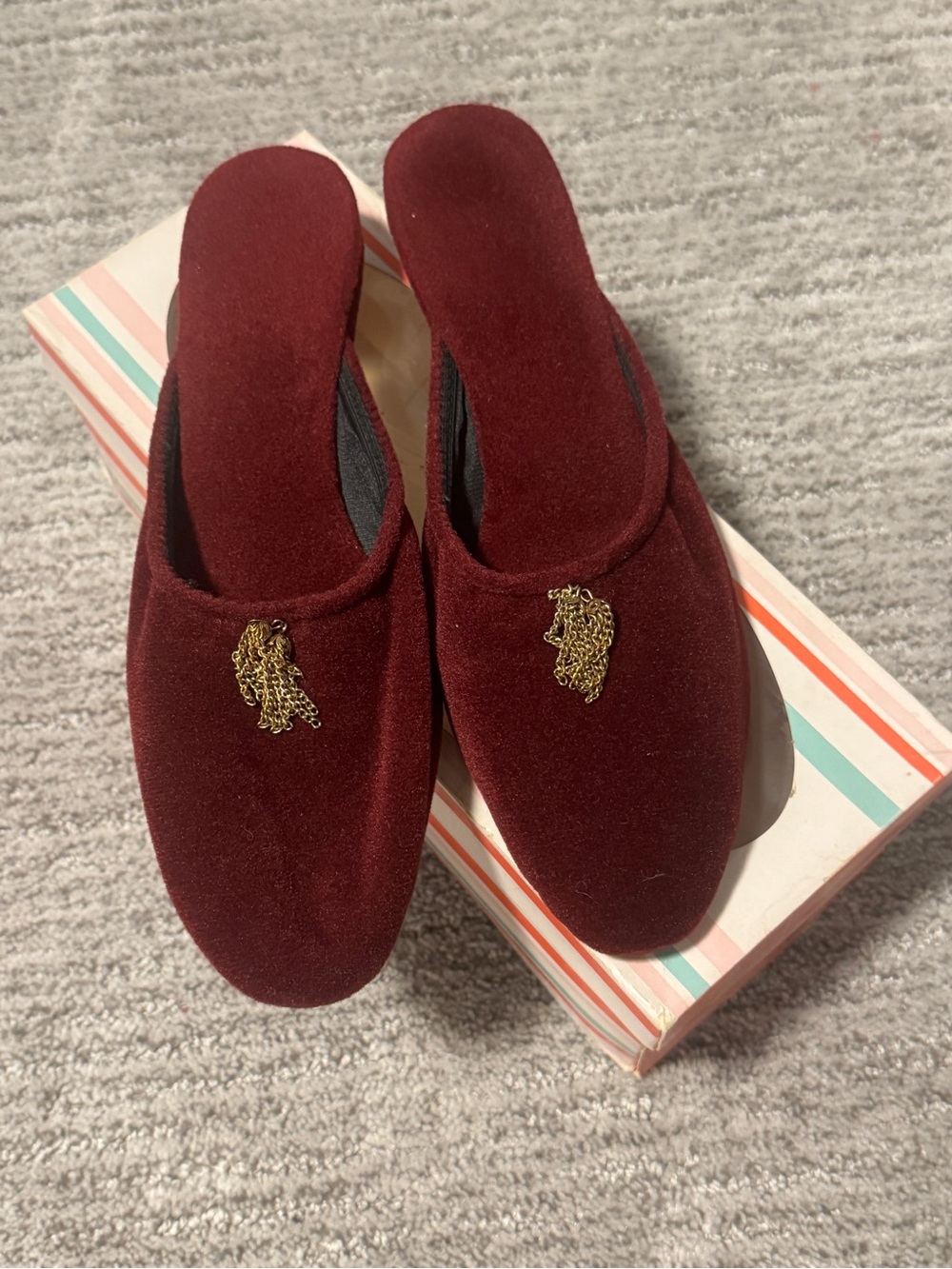Vanity Fair Vintage Burgundy Velvet Boudoir Slipper Mules with Gold Chain Tassel